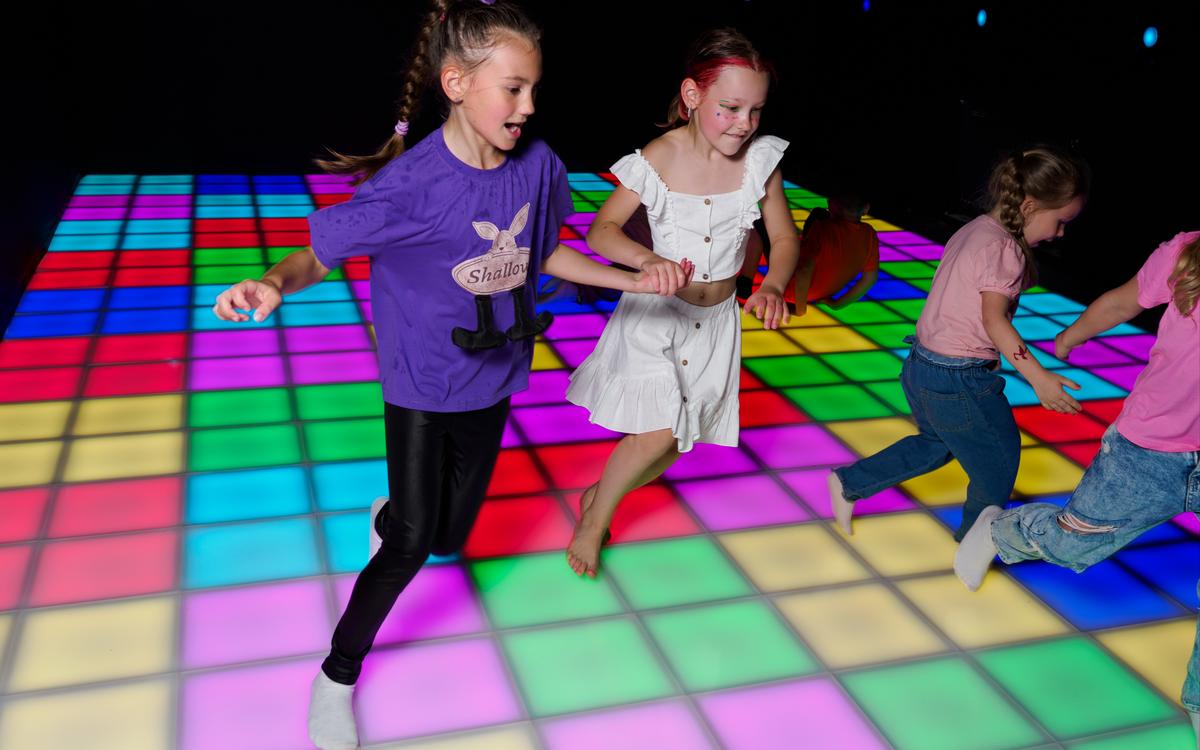 квест Игры на световом полу в Томске