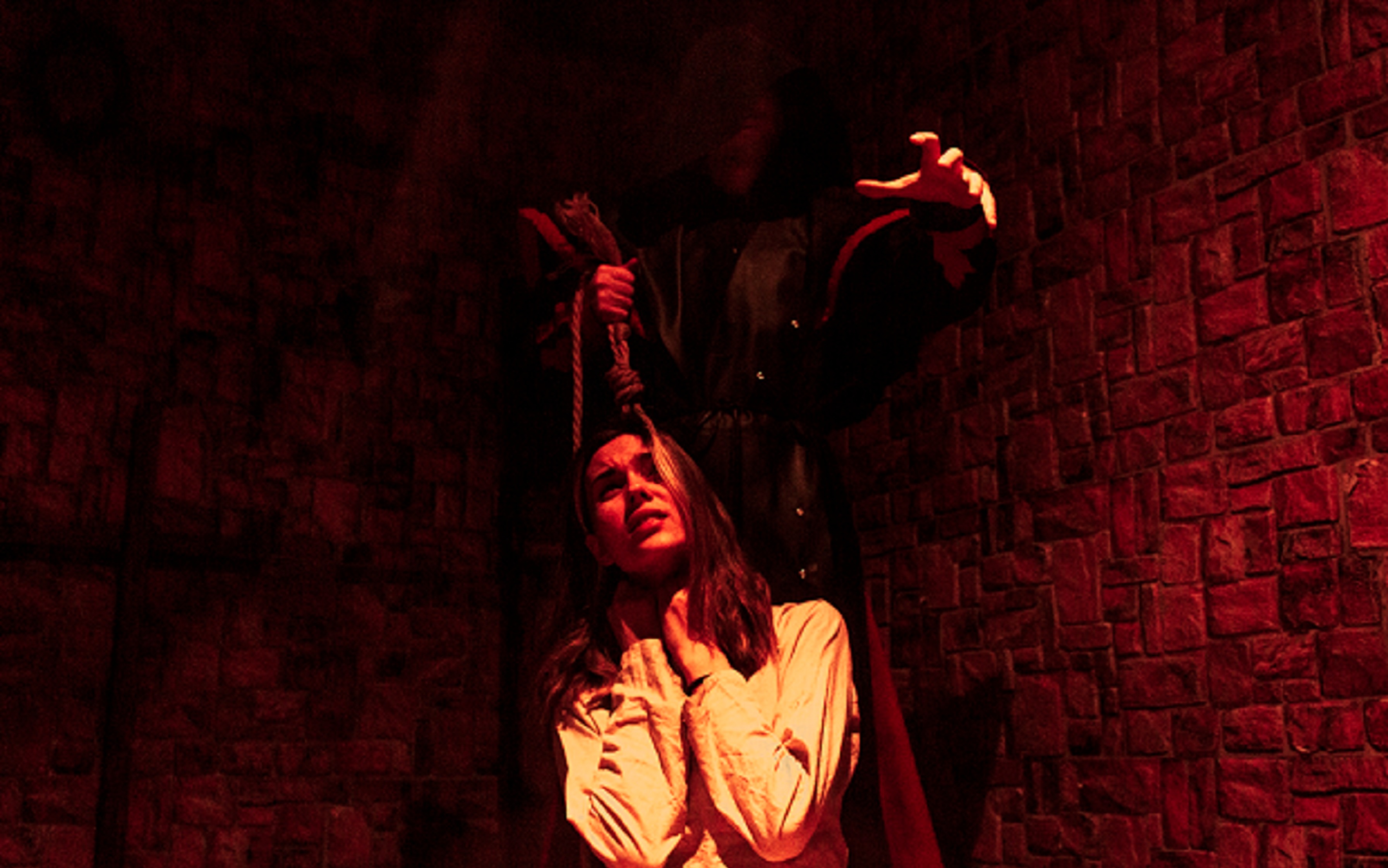 Квест паника томск. Iquest томск. Дом квестов паника томск. Квесты томск 10. Квесты томск 10.